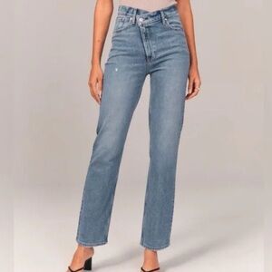 Abercrombie & Fitch High Rise 90's Straight Jean | Medium Wash | sz 28 long